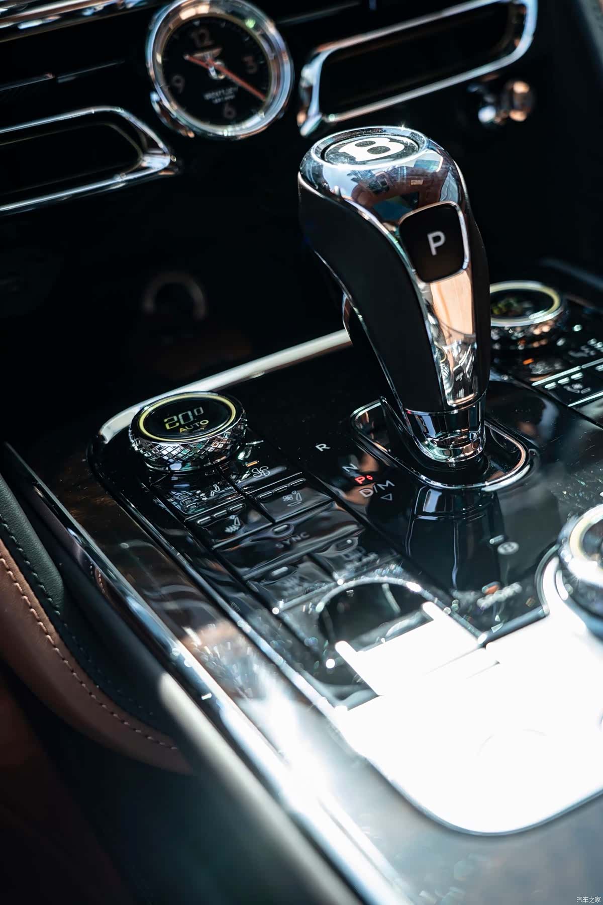 Bentley Flying Spur, 2024 12