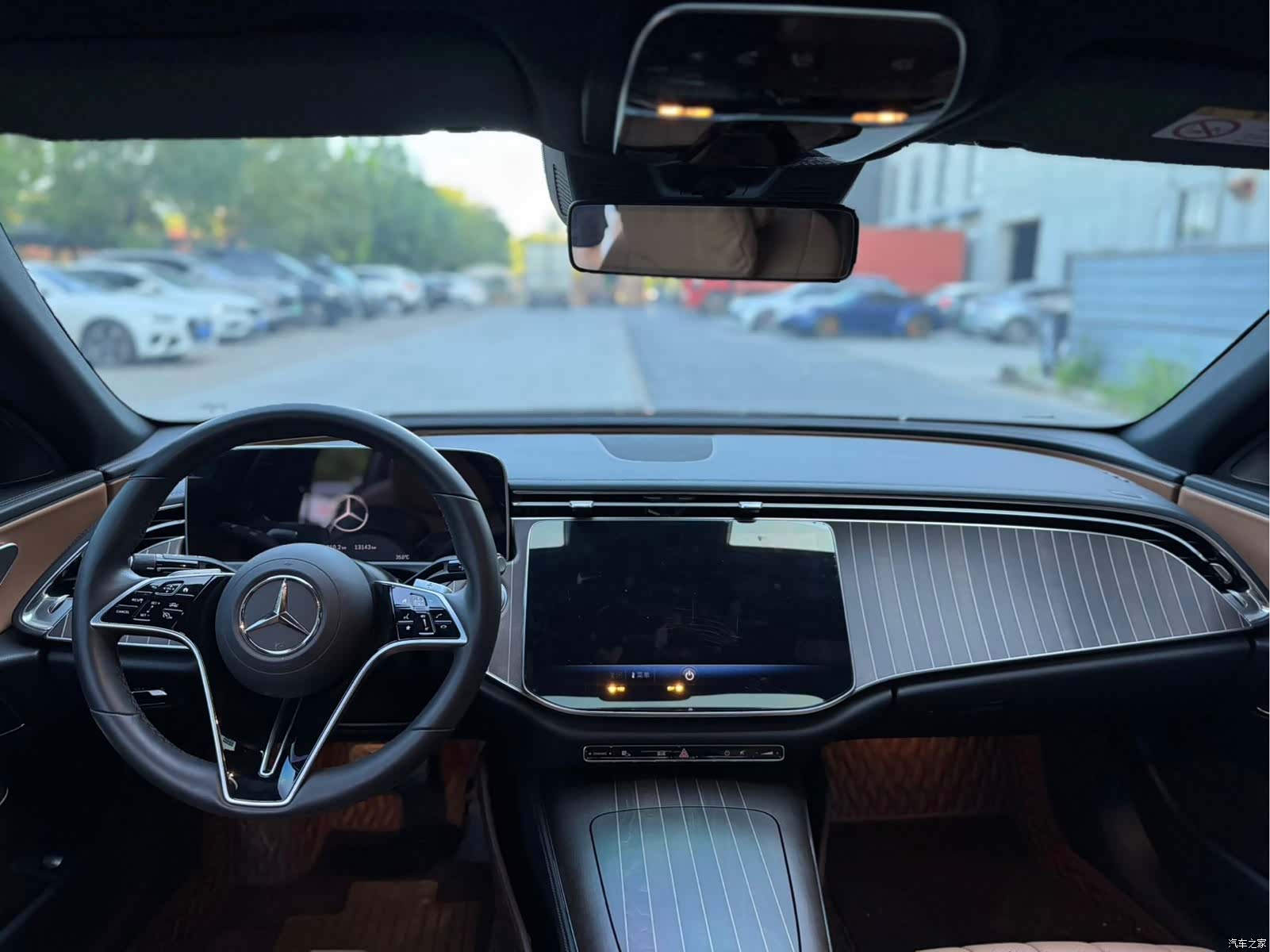 Mercedes-Benz E-Class, 2025 6