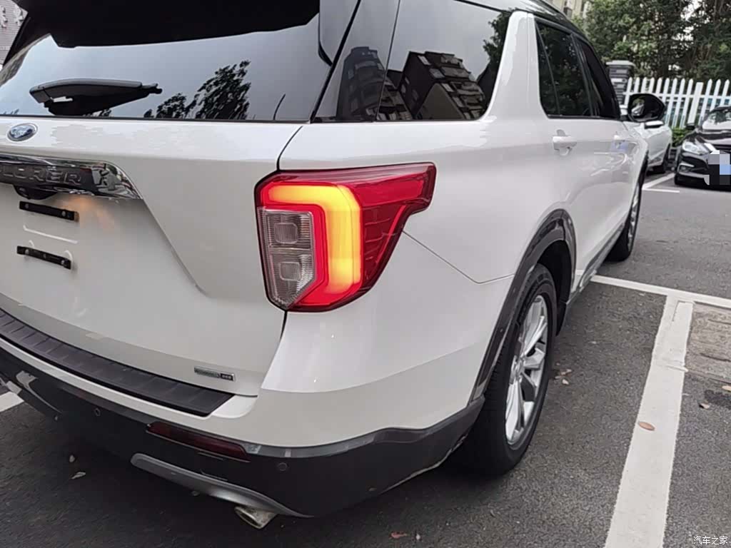 Ford Explorer, 2020 8