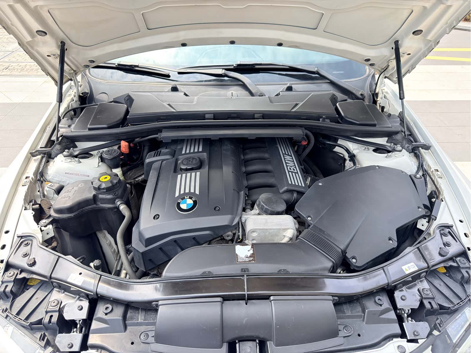 BMW 3 Series, 2012 24