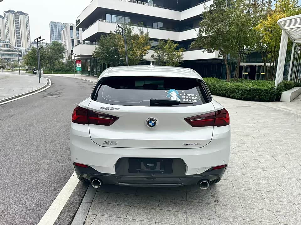 BMW X2