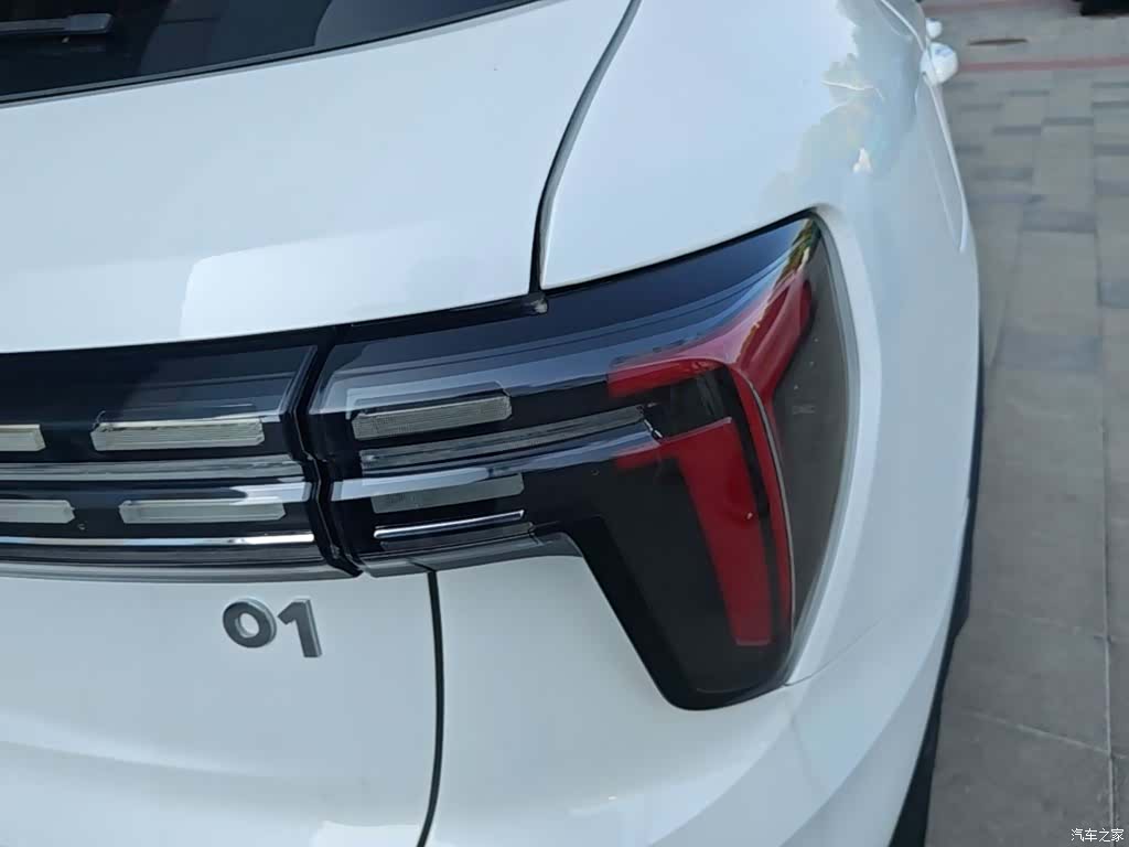 Lynk & Co 01, 2024 8