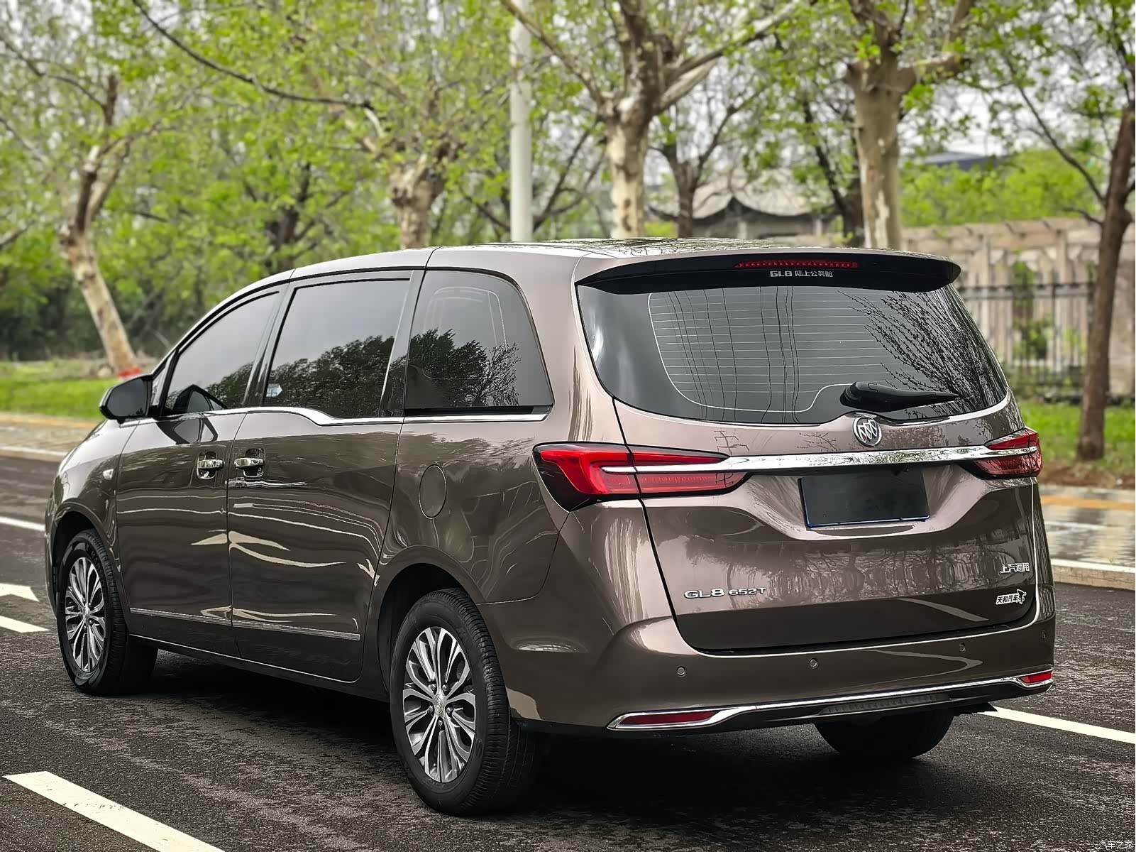 Buick GL8, 2021 4