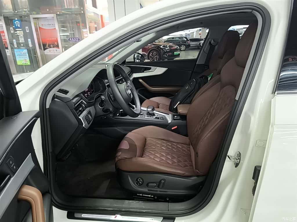 Audi A4L, 2019 15