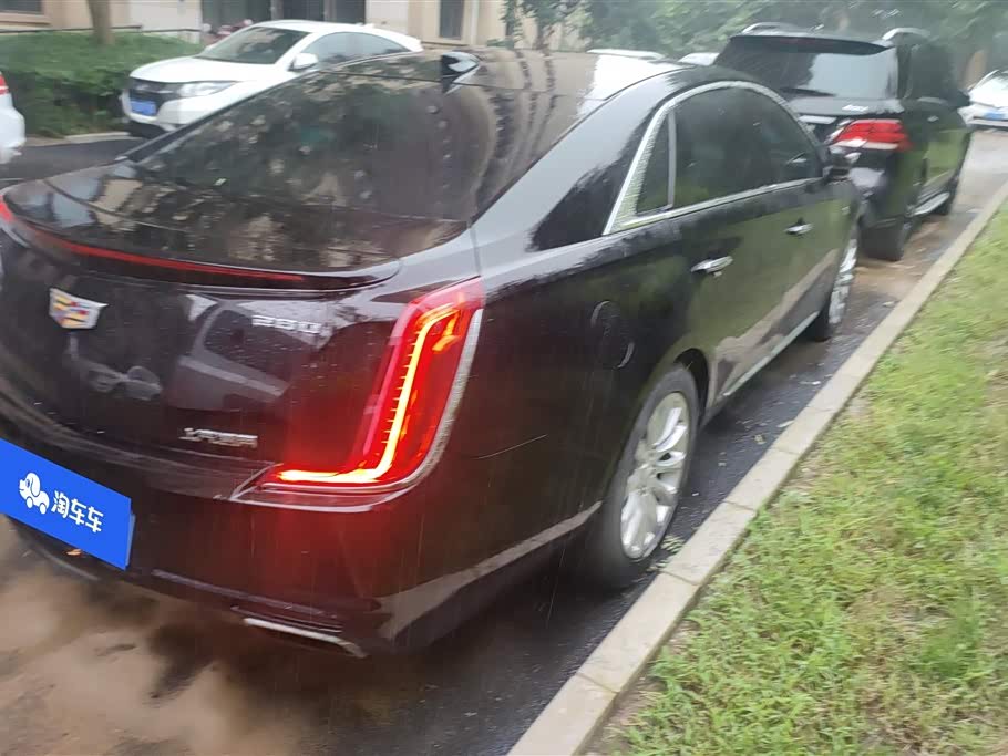 Cadillac XTS