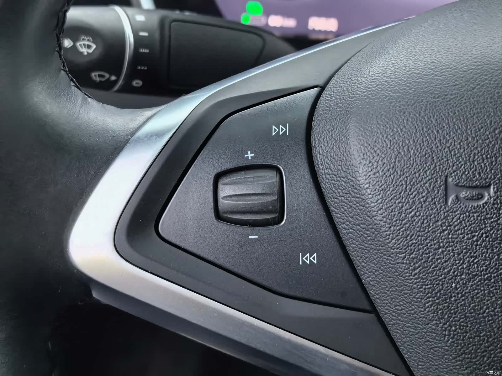 Tesla Model X, 2018 27