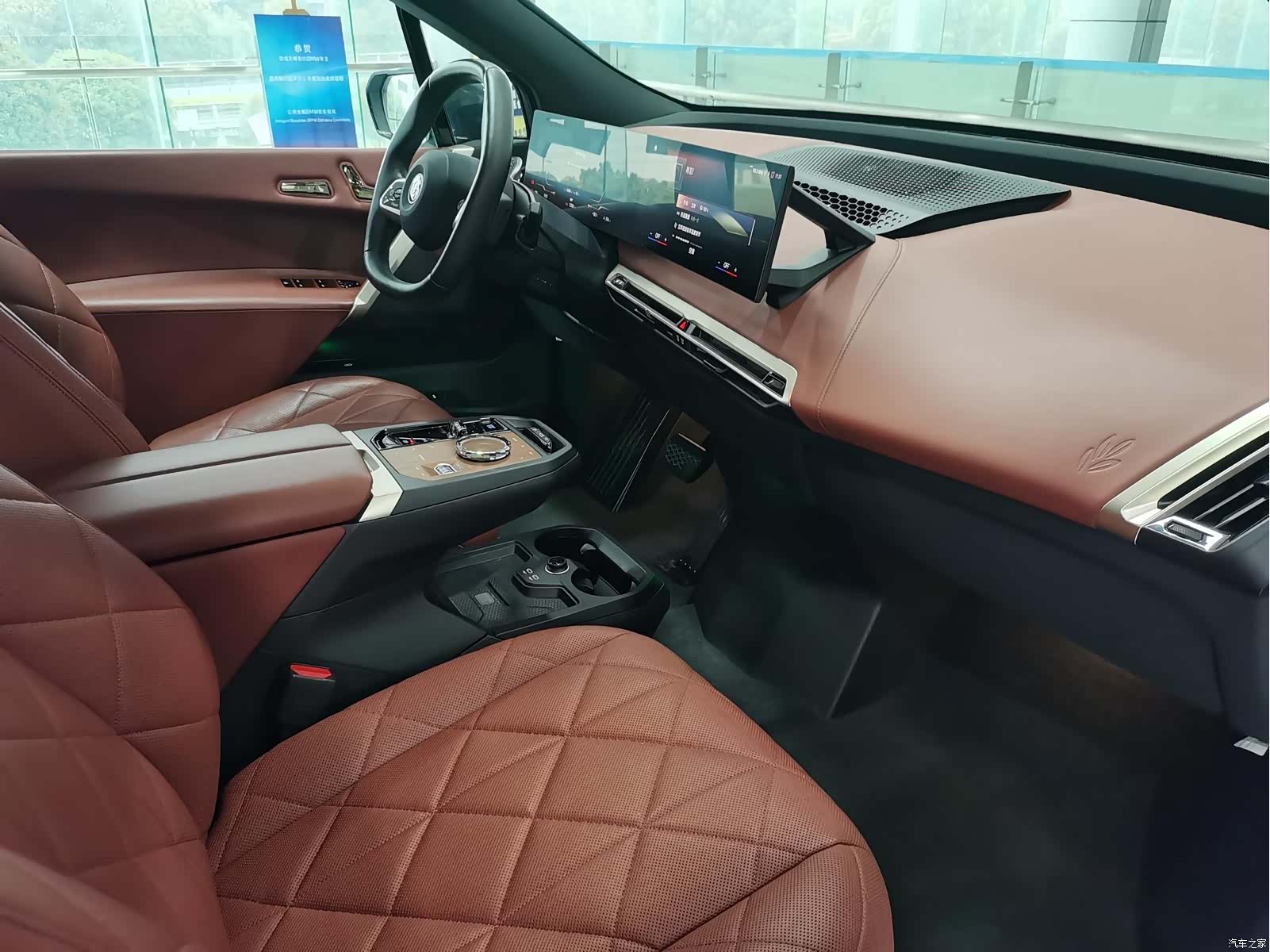 BMW iX, 2024 12