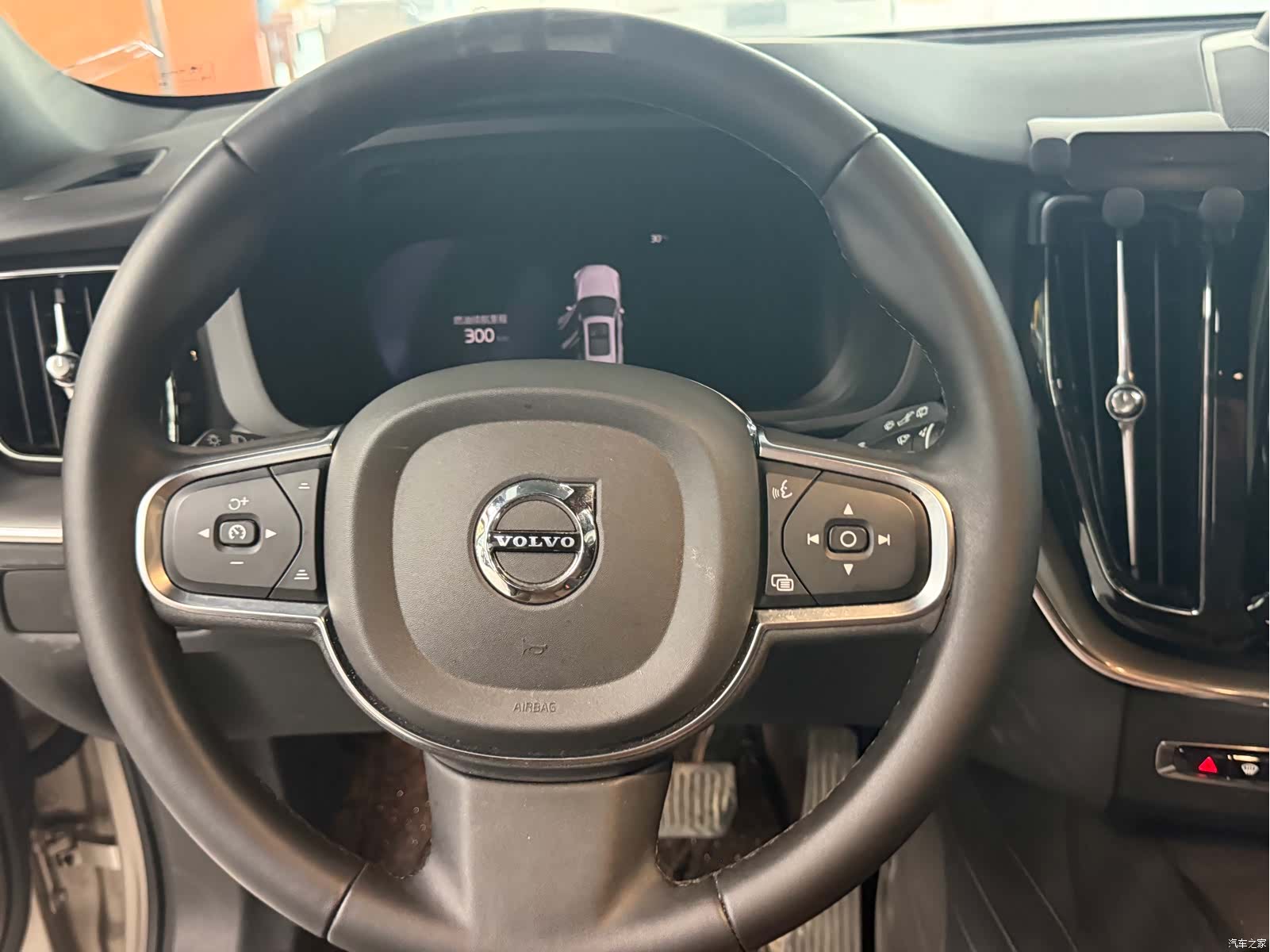 Volvo XC60, 2024 8