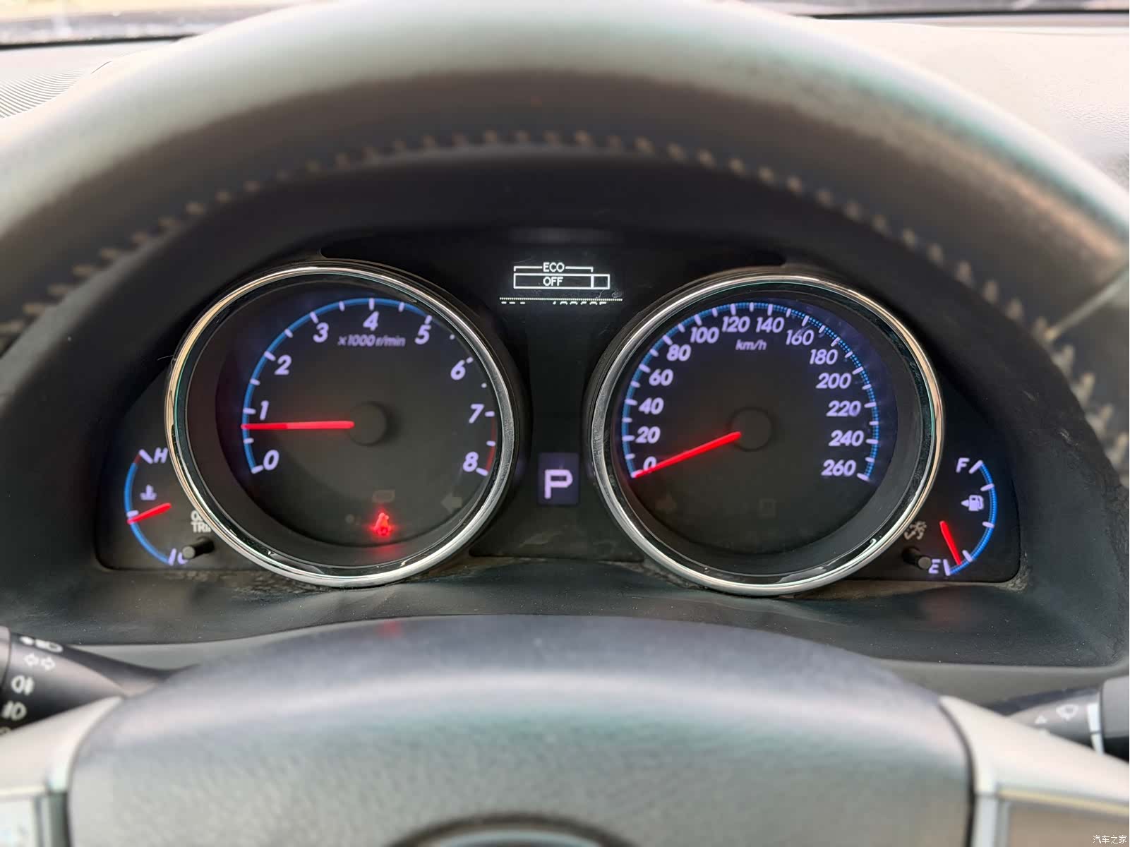 Toyota 2.5V, 2010 18