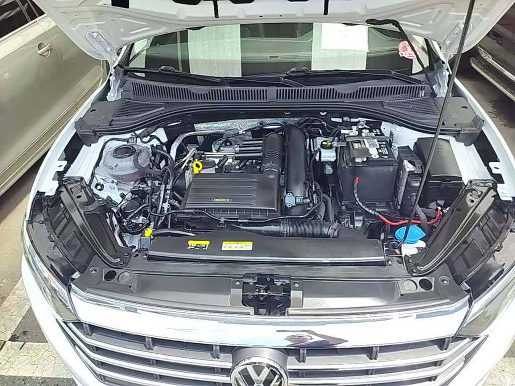 Volkswagen Sagitar, 2022 20