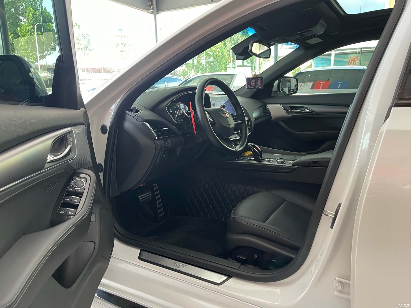 Cadillac CT5, 2023 4
