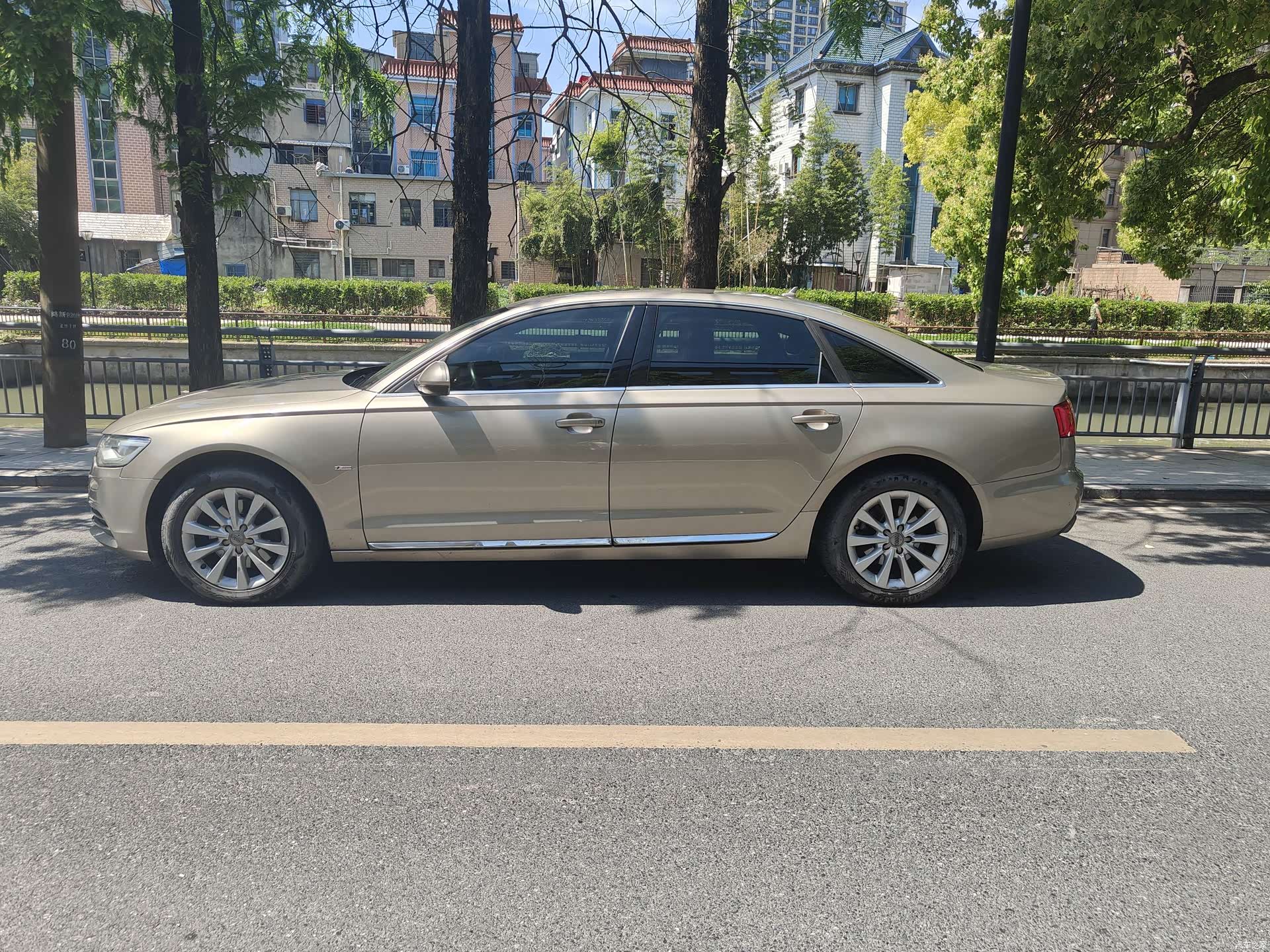 Audi A6L, 2014 4