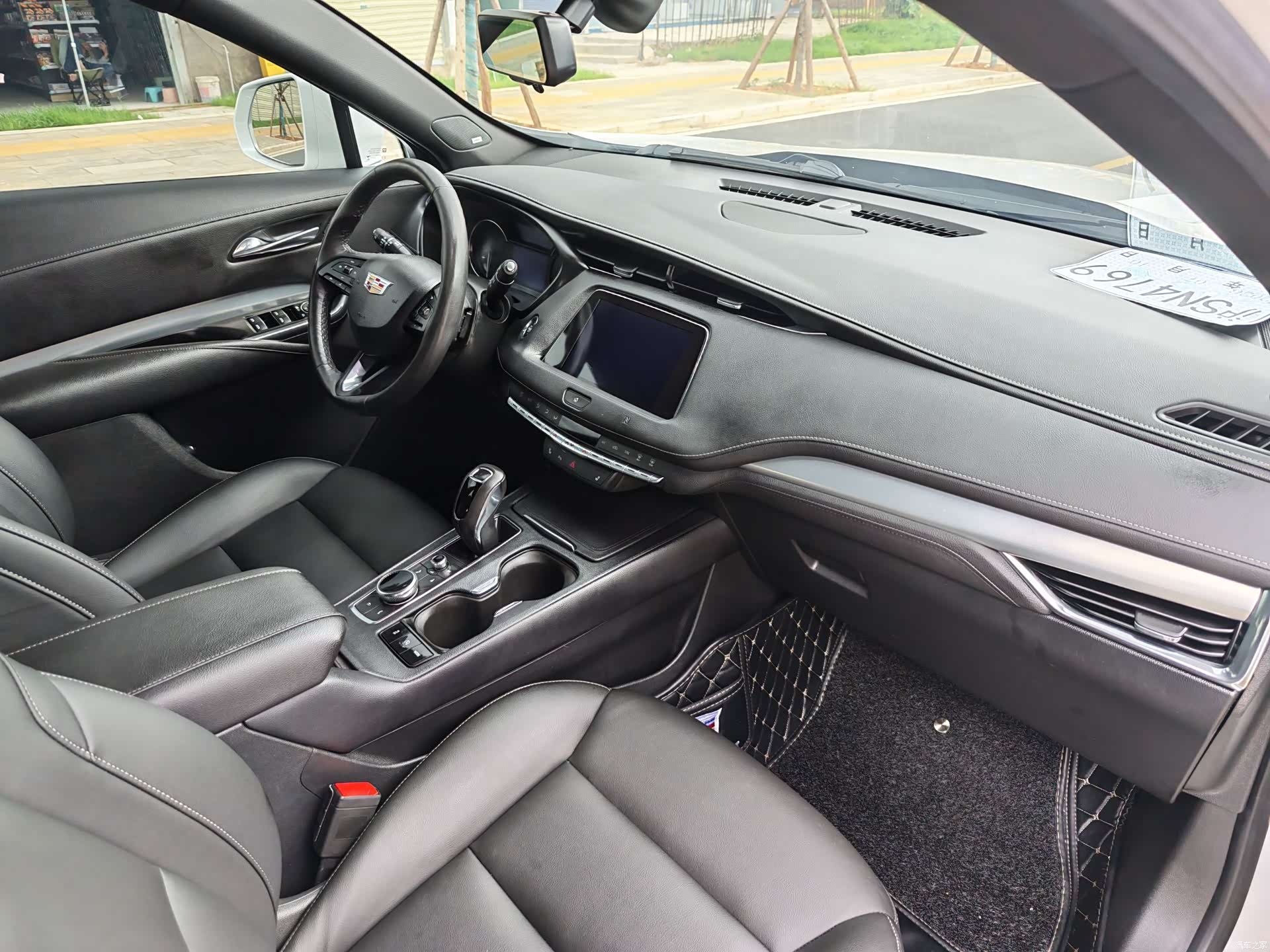 Cadillac XT4, 2019 12