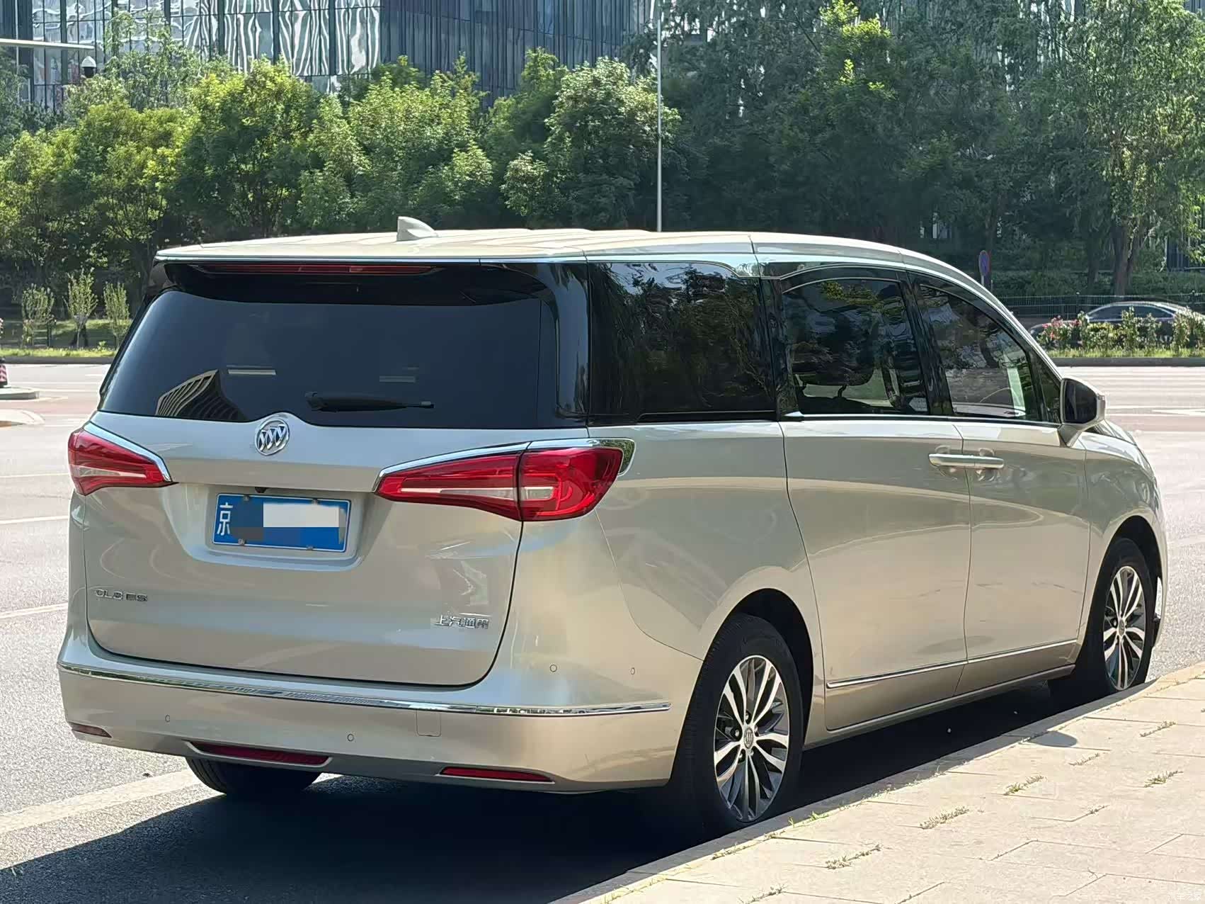Buick GL8, 2017 20