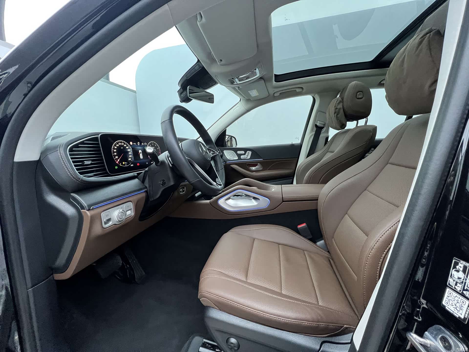 Mercedes-Benz GLE, 2025 10