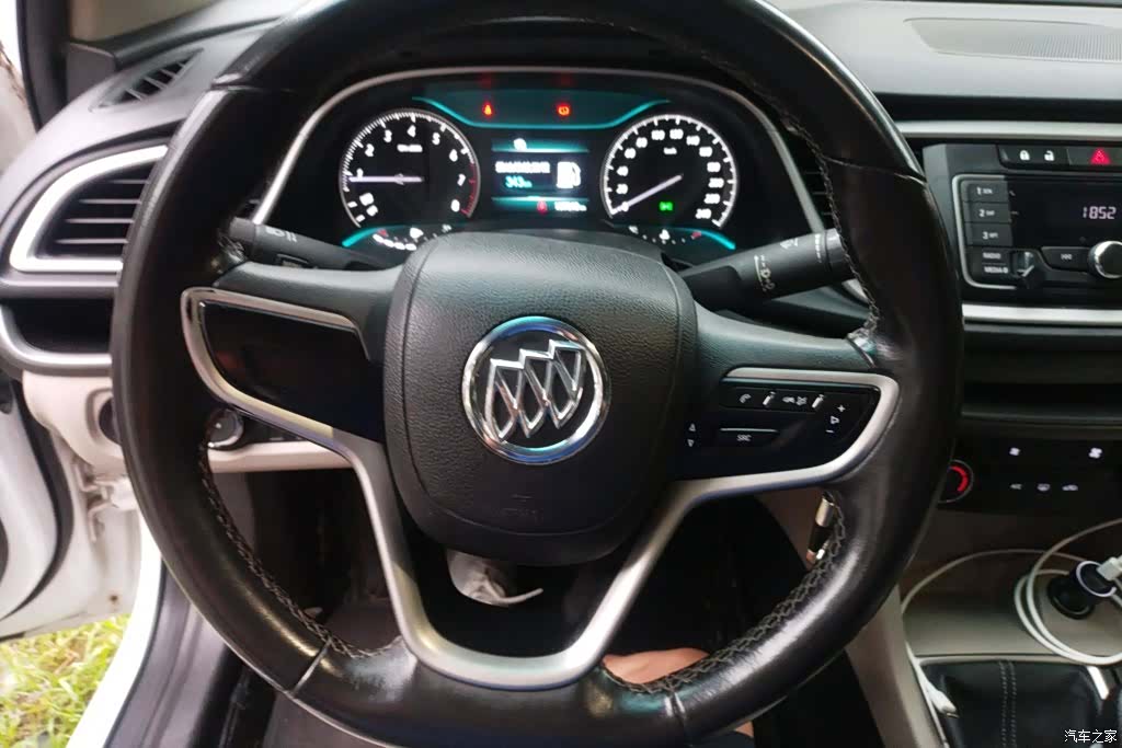 Buick V, 2018 15