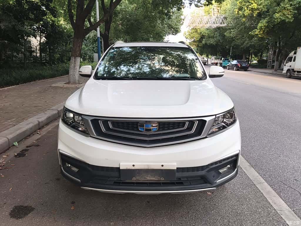 Geely X6, 2019 3
