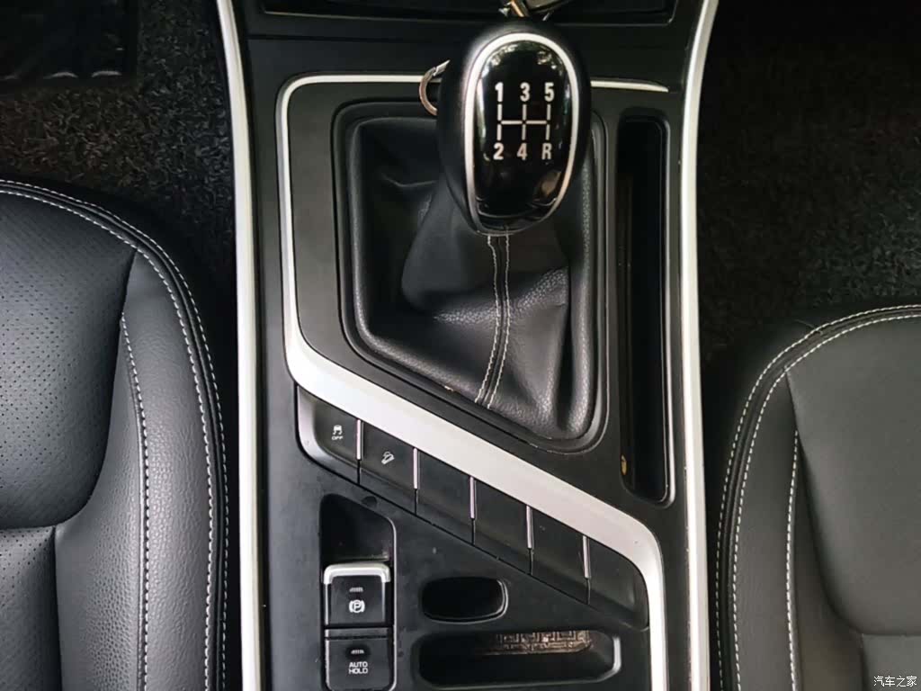 Geely X6, 2019 14
