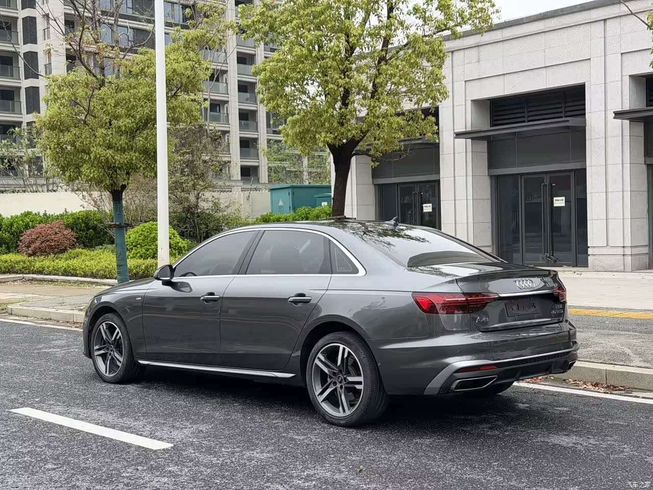Audi A4L, 2023 3