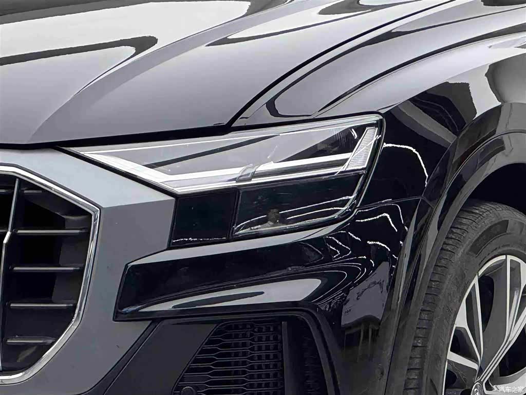Audi Q8, 2020 3