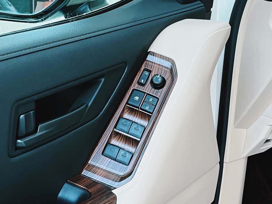 Toyota Land Cruiser 2026, фото 11