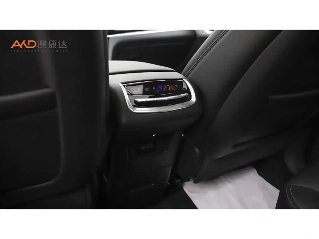 Cadillac XT6, 2022 10