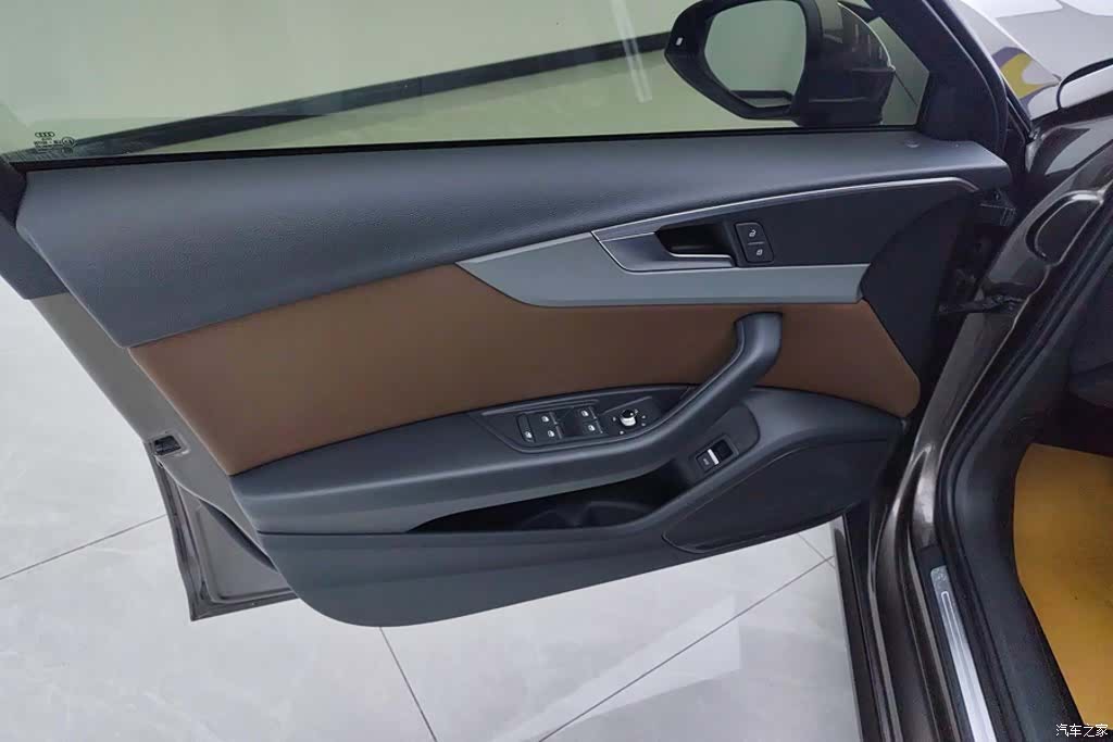 Audi A4L, 2018 7