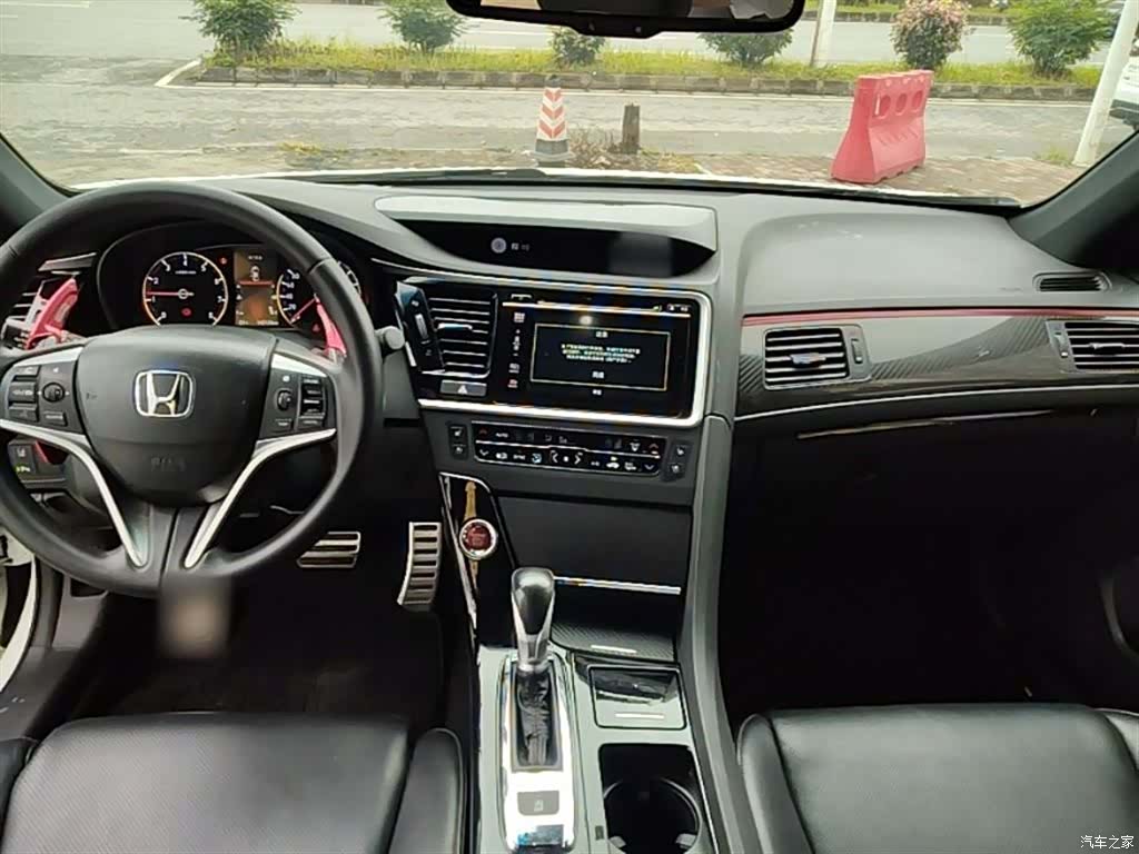 Honda Spirior, 2015 10