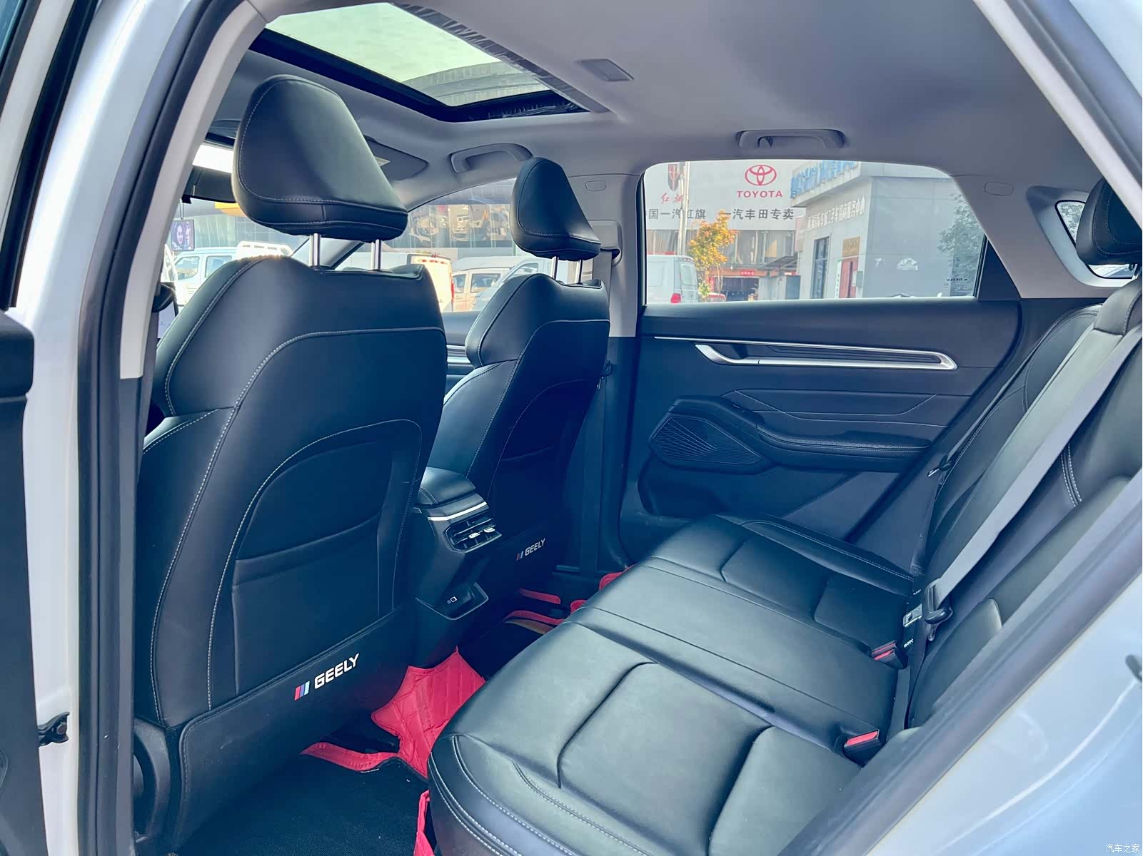 Geely Emgrand, 2024 13