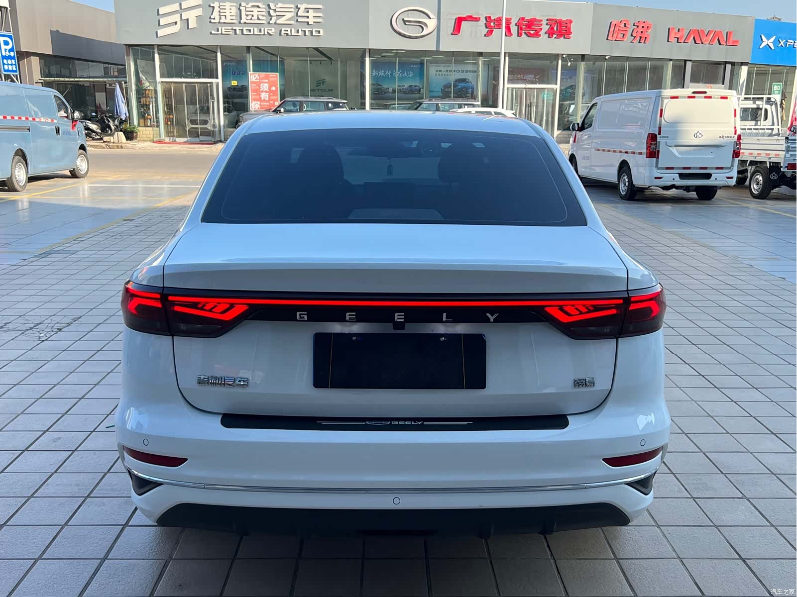 Geely Emgrand, 2024 21