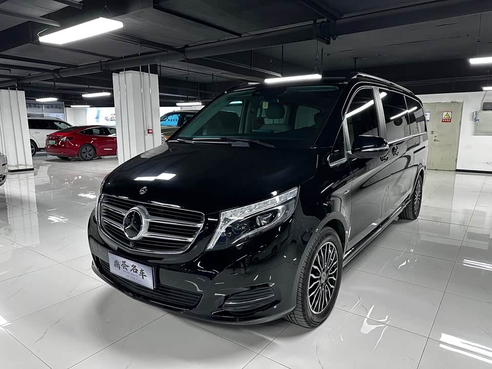 Mercedes-Benz V-class