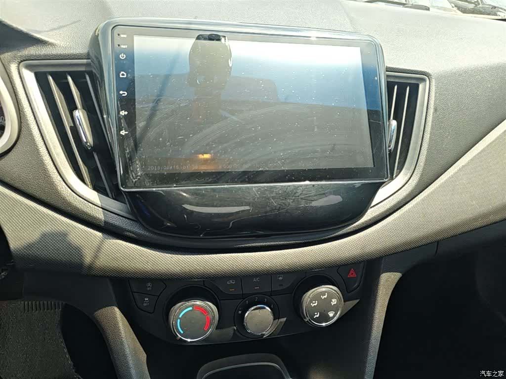Chevrolet 320, 2018 13