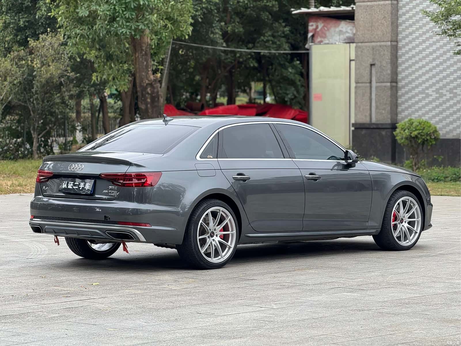 Audi A4L, 2019 8