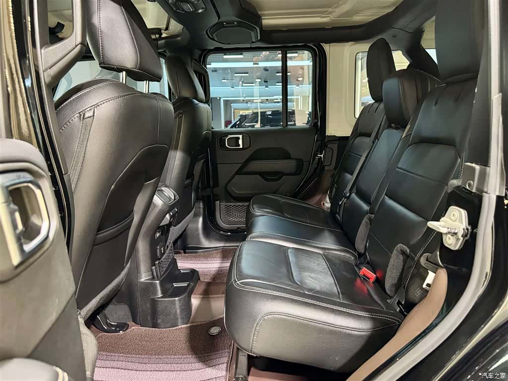 Jeep Wrangler, 2021 25