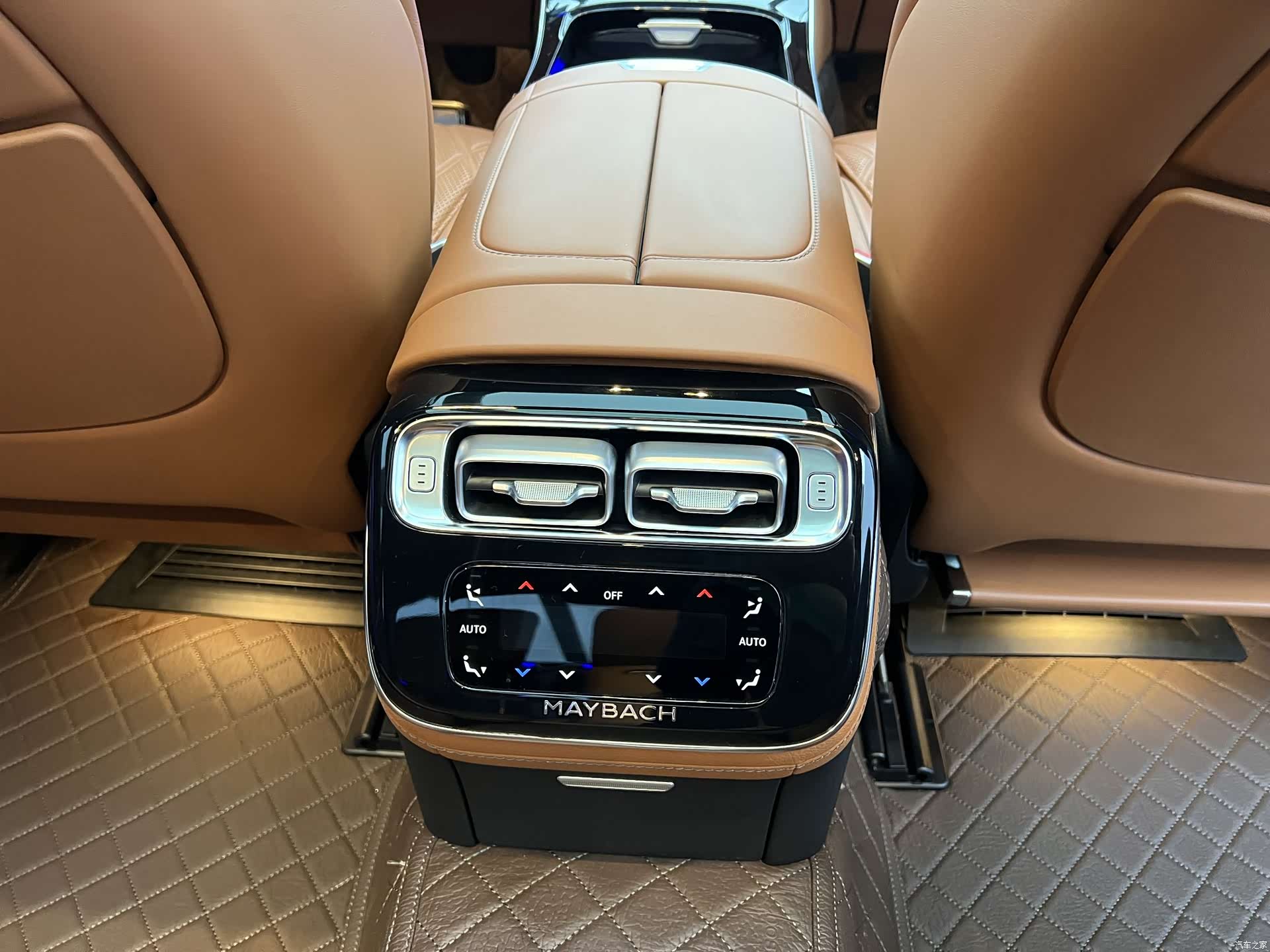 Maybach S-Class, 2021 7