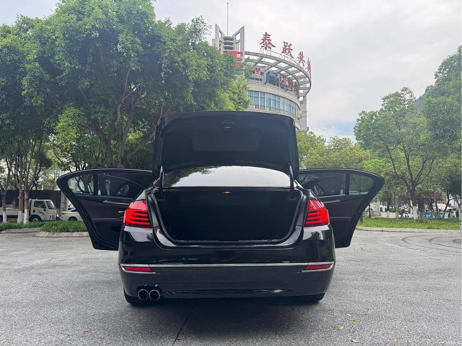 BMW 5 Series, 2016 16