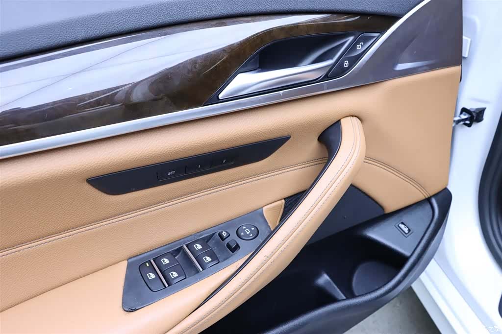 BMW 5 Series, 2017 12
