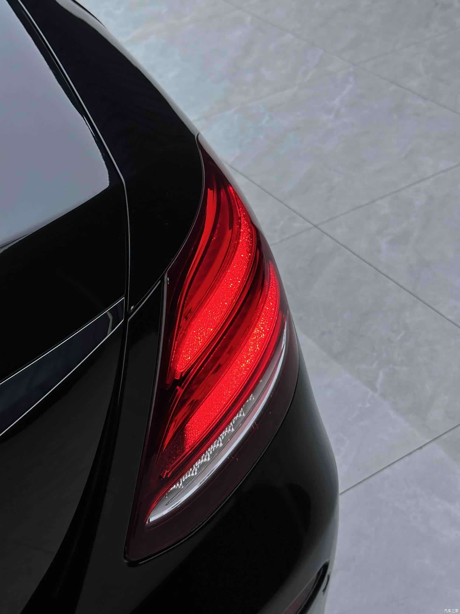 Mercedes-Benz E-Class, 2020 15