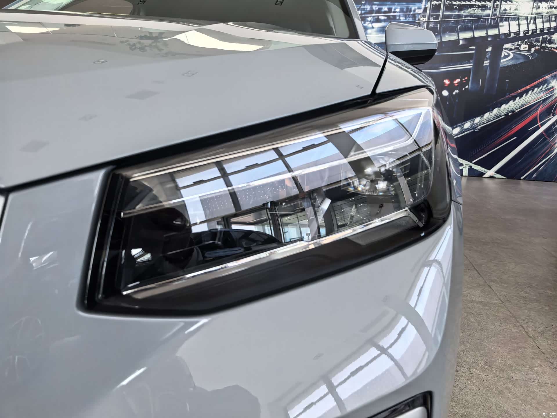 Audi Q2L, 2026 3