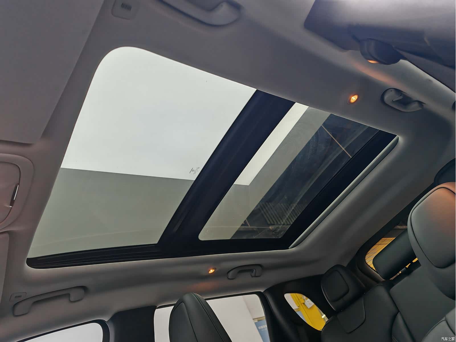 Jeep Cherokee, 2021 18