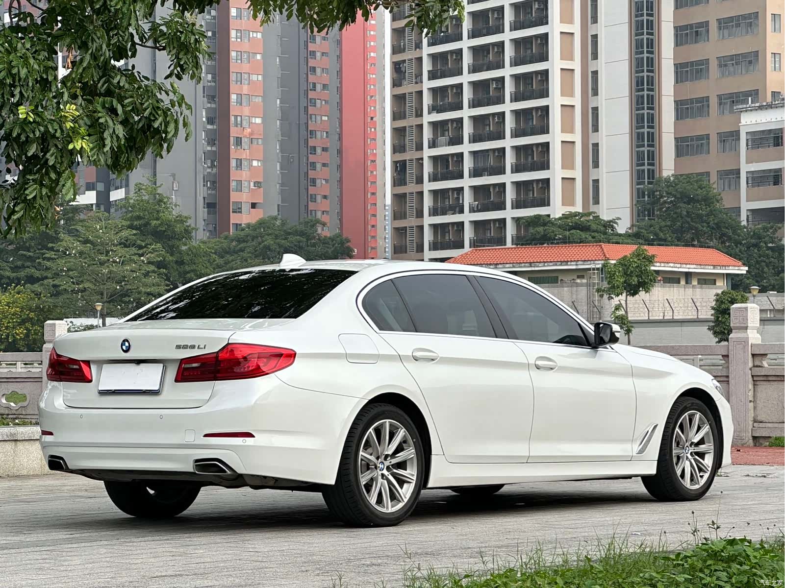 BMW 5 Series, 2018 8