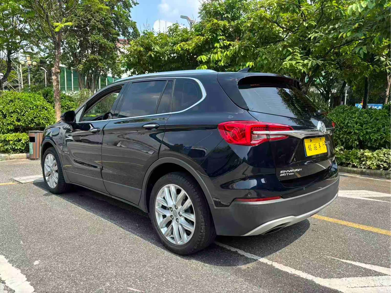 Buick Envision Plus, 2020 все фото