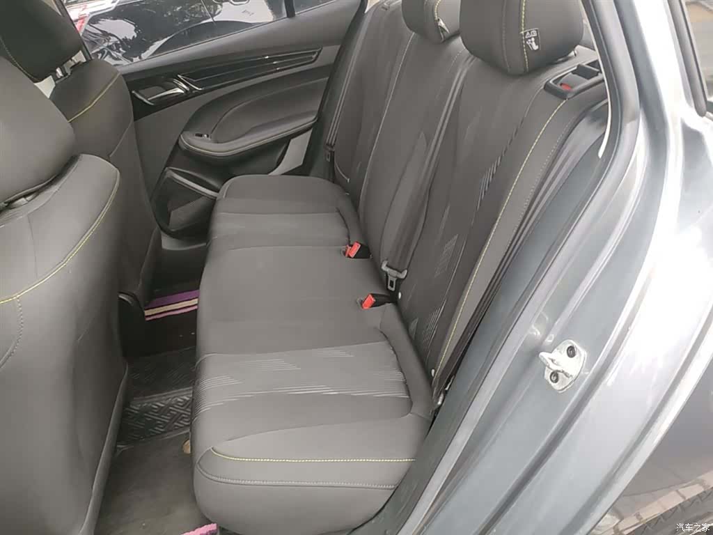 Roewe i5, 2023 17