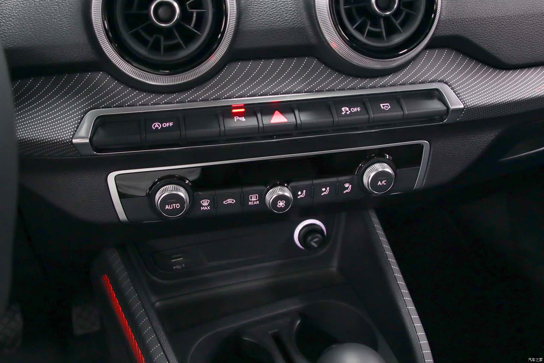 Audi Q2L, 2022 10
