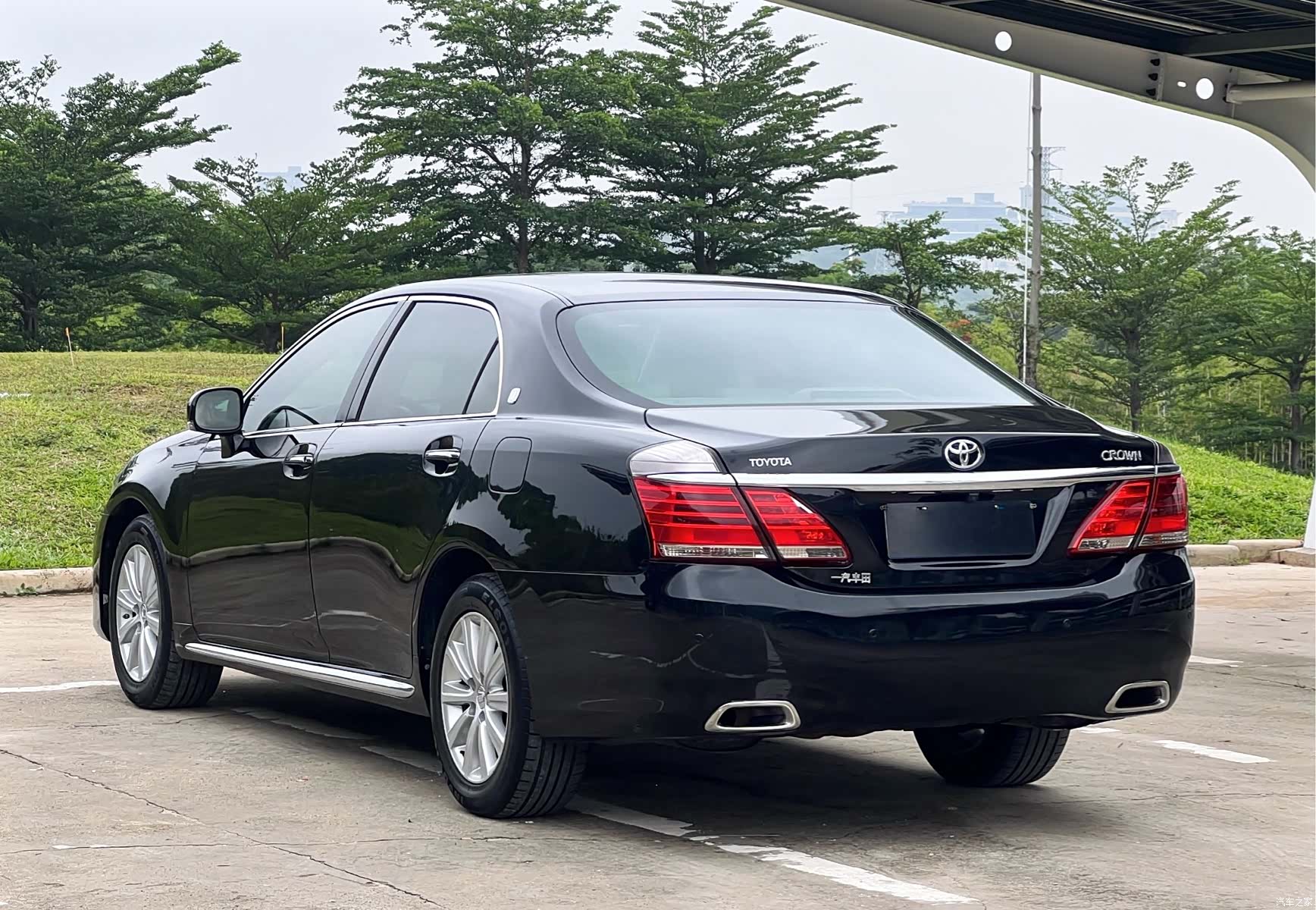Toyota Crown, 2013 18