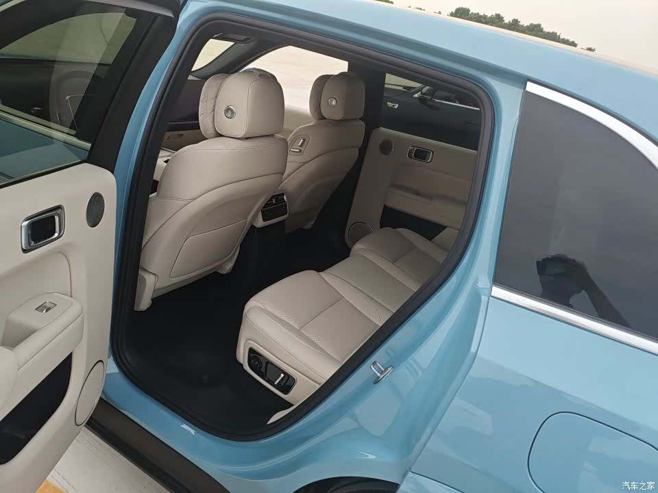 Li Auto L7, 2025 все фото