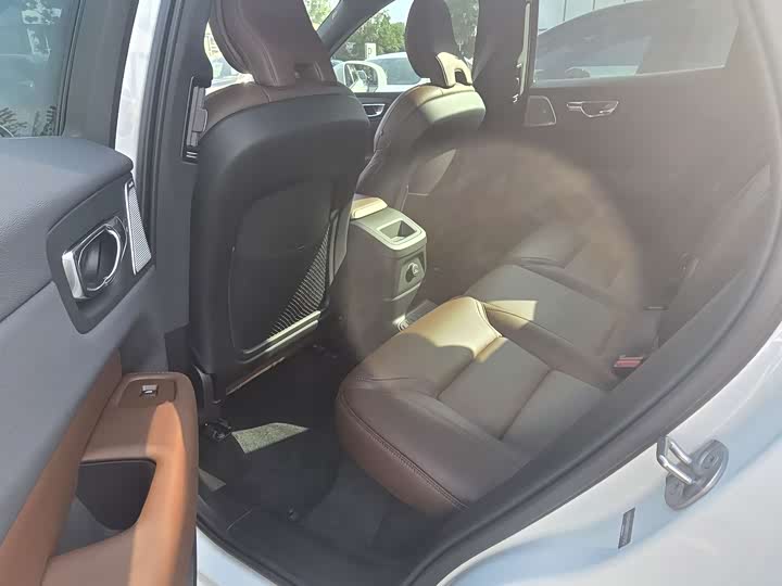 Volvo XC60, 2025 года фото 10