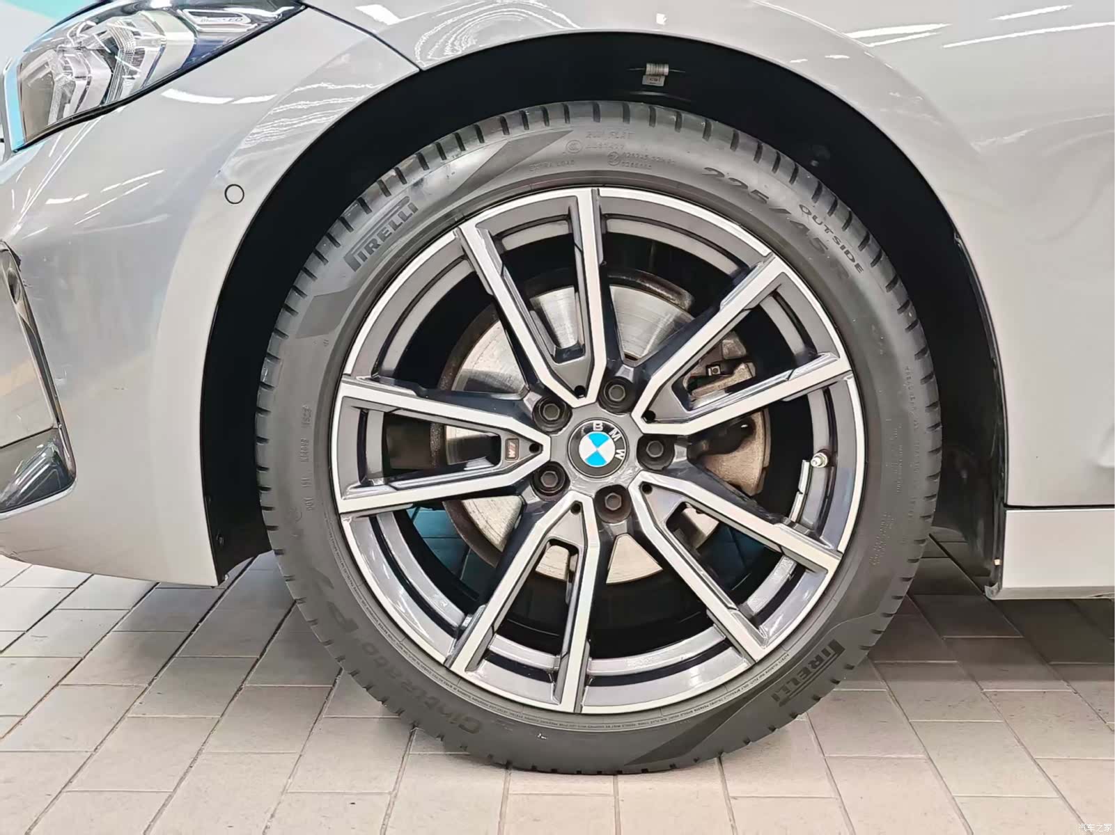 BMW 3 Series, 2023 все фото