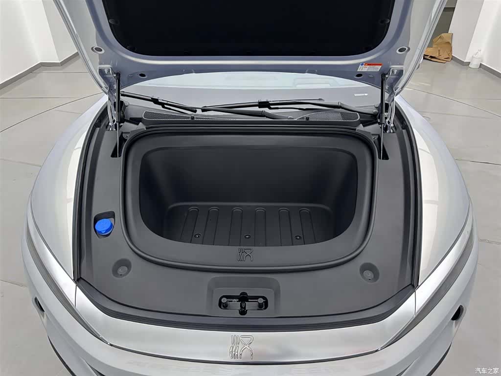 BYD Han, 2025 27