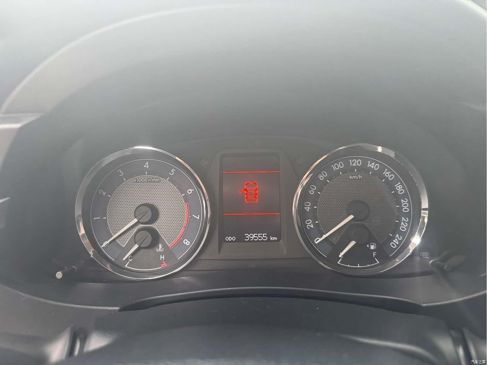 Toyota Corolla, 2015 12